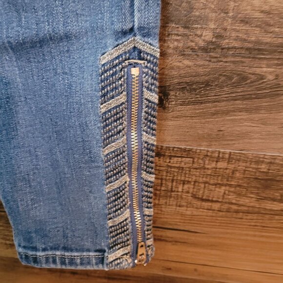 WHBM Jeans Size 2 The Skimmer Skinny Embroidered Zip Low Rise Medium Light Wash - Picture 3 of 10